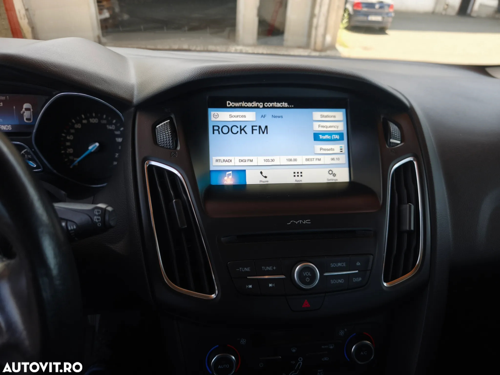 Ford Focus 1.6 Ti-VCT Powershift Titanium - 11