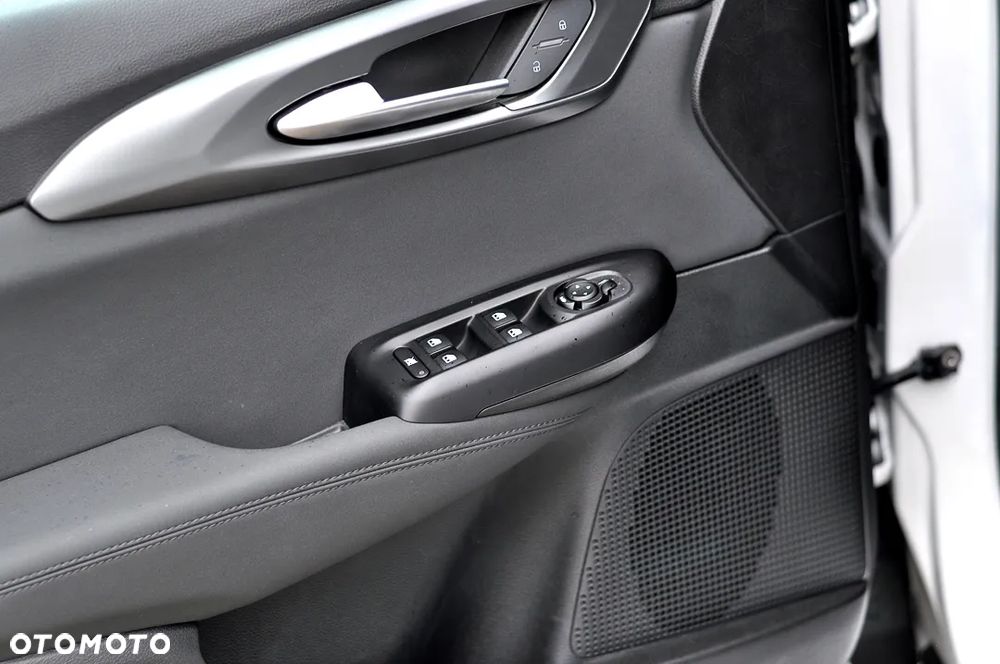 Alfa Romeo Tonale 1.5 T4 GSE mHEV TI DCT - 16