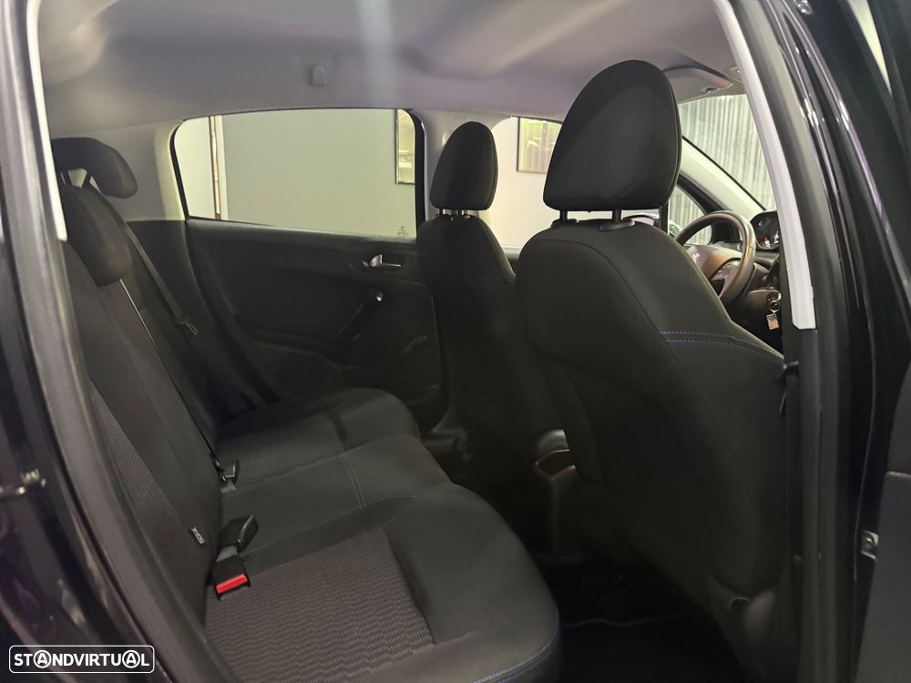Peugeot 208 PureTech 82 Start & Stop Style - 18