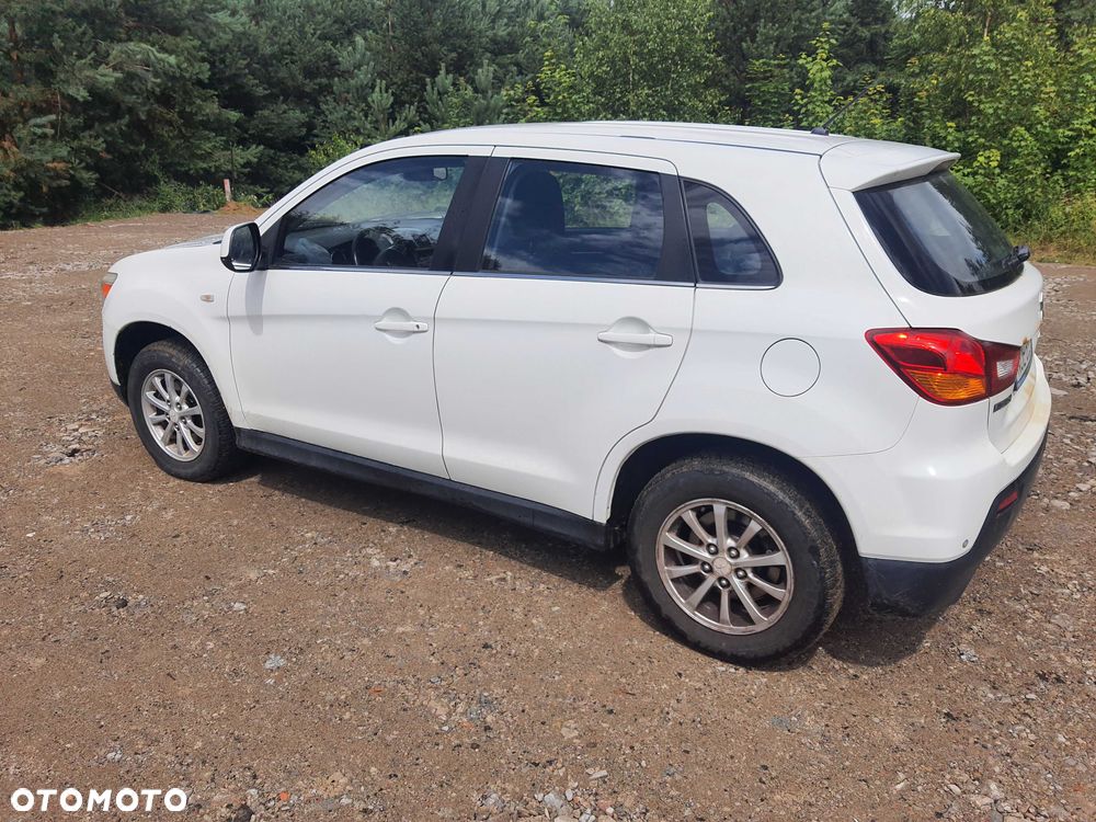 Mitsubishi ASX - 4