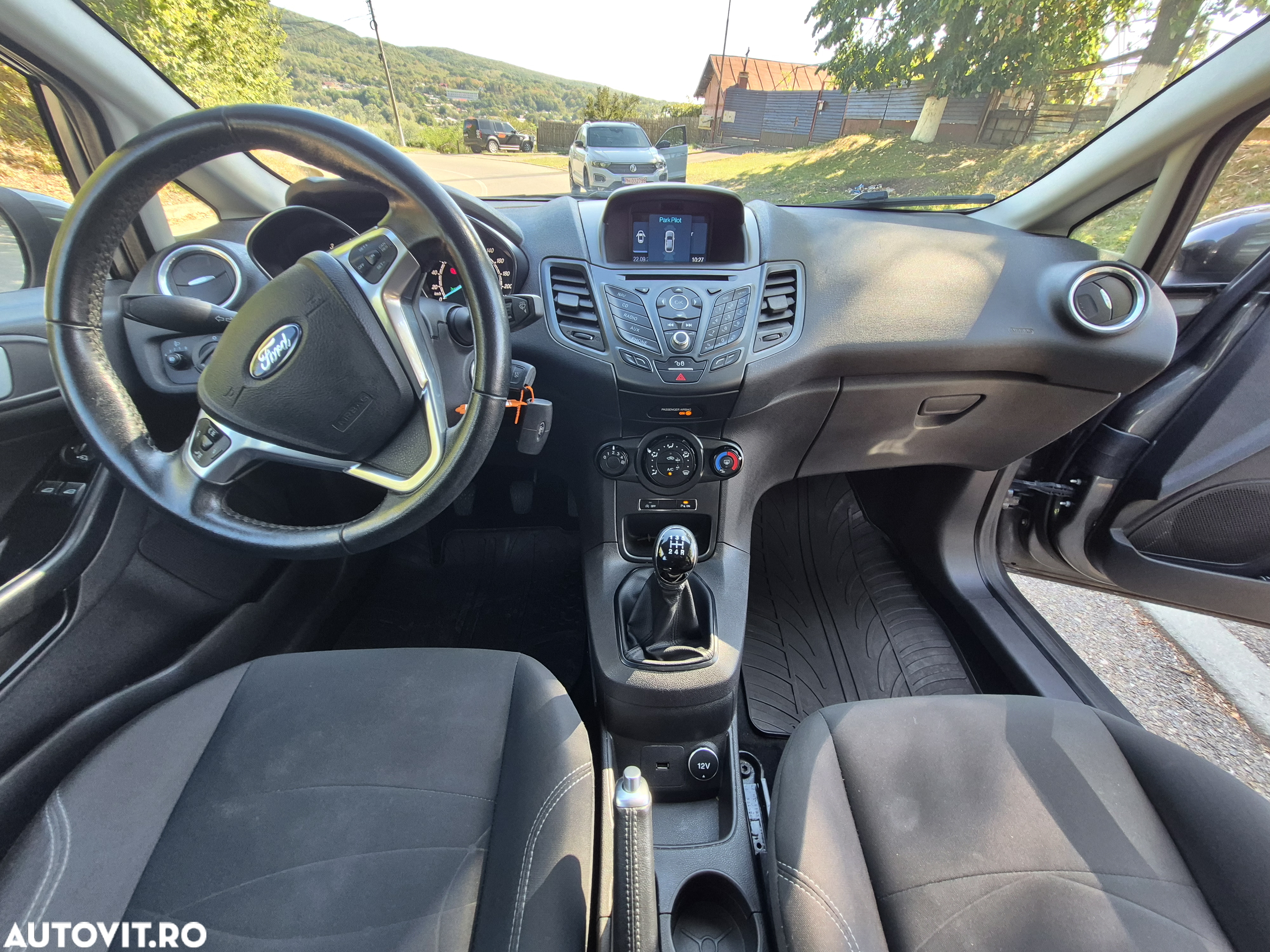 Ford Fiesta 1.0 EcoBoost S&S TITANIUM - 12