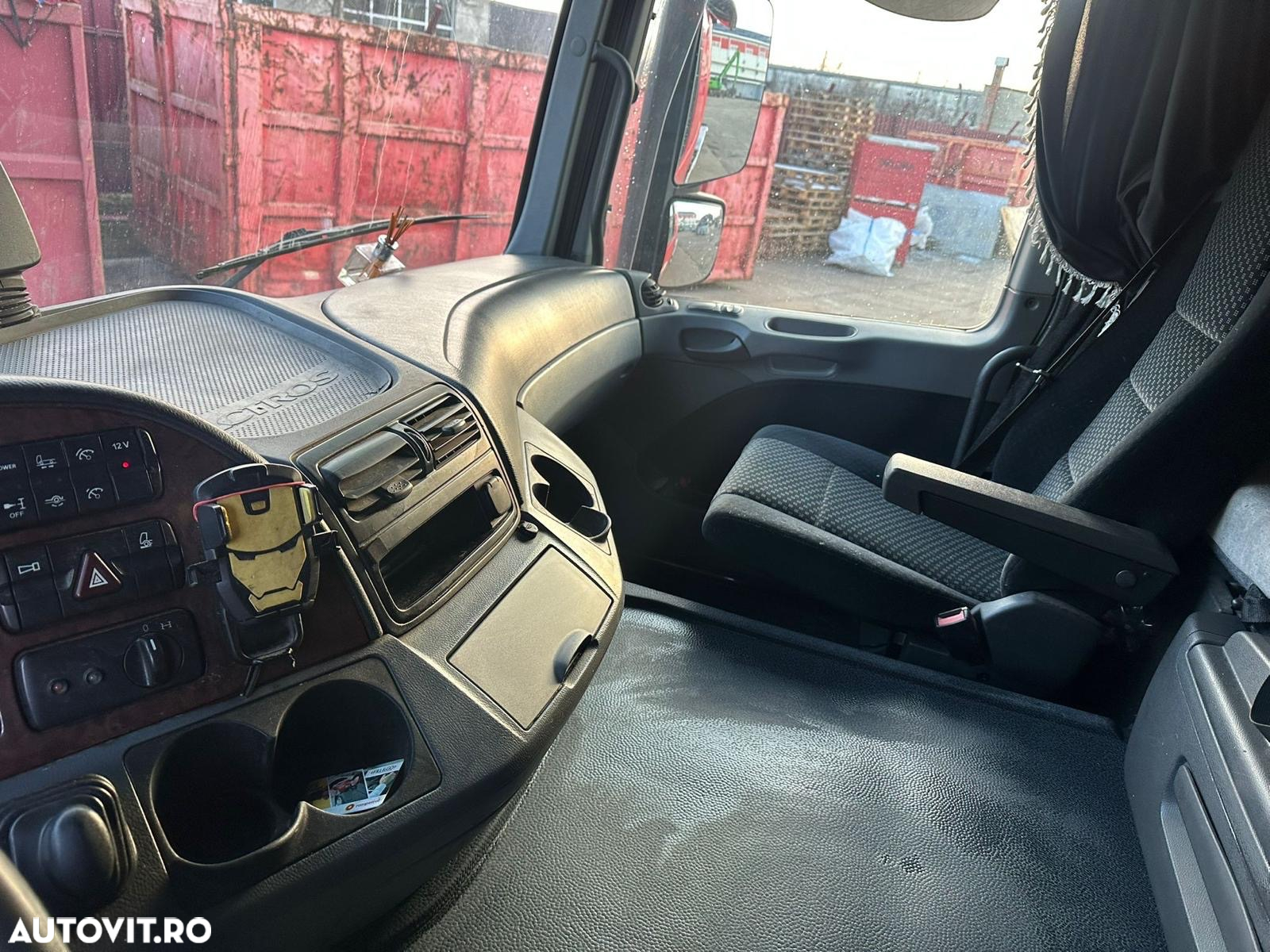 Mercedes-Benz Actros - 7