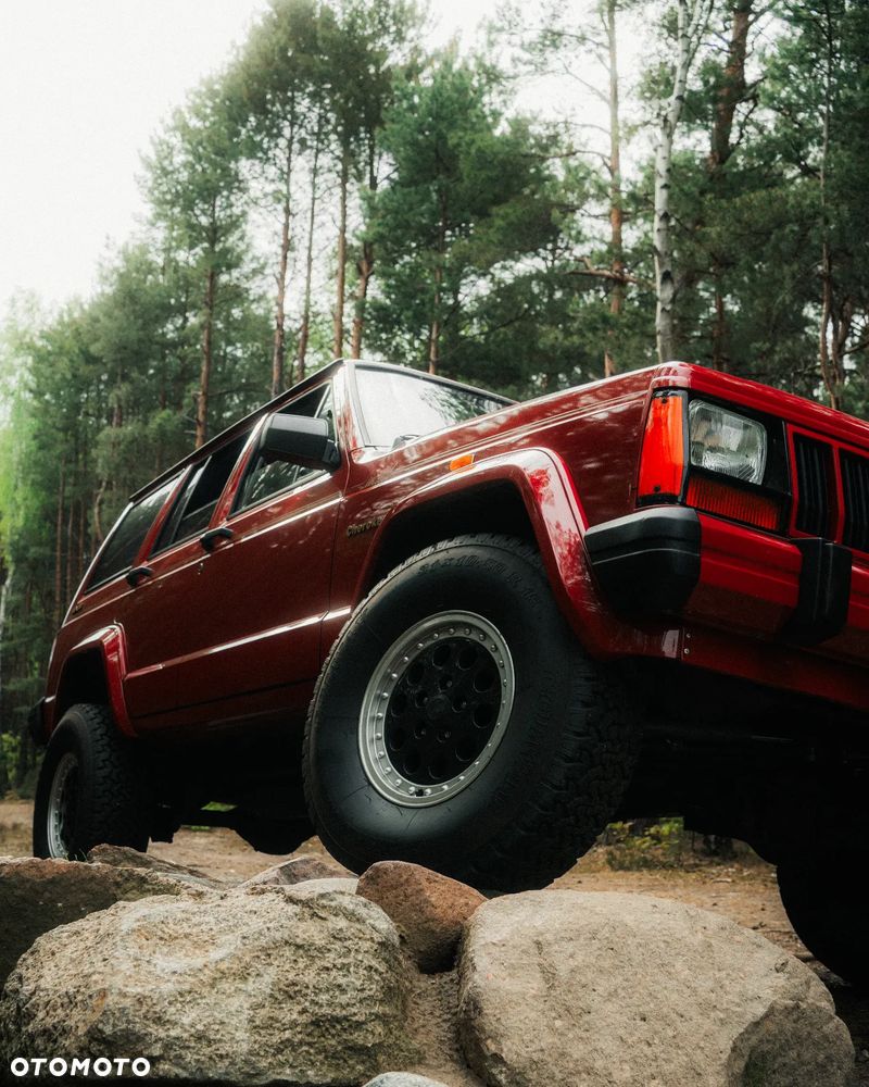Jeep Cherokee 4.0 Limited - 18