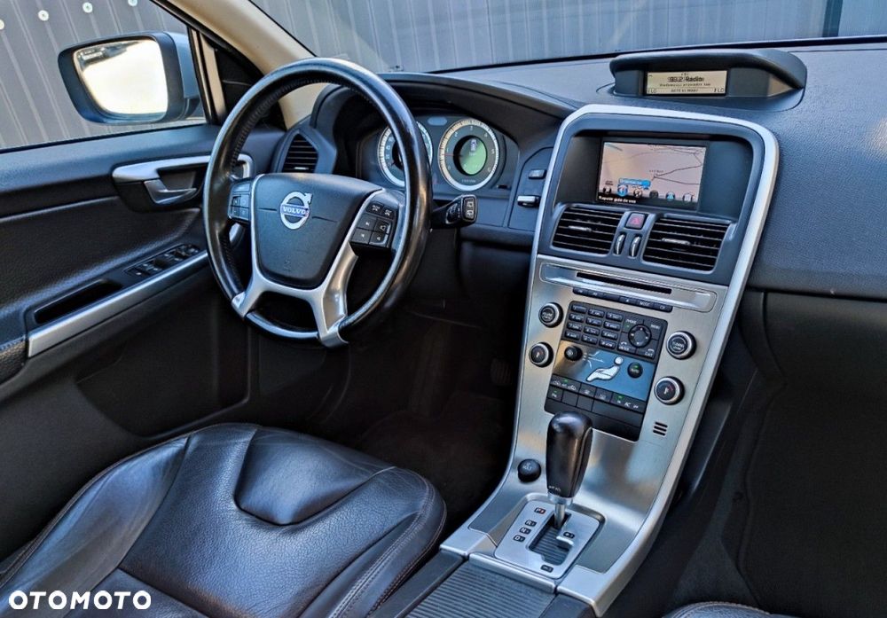 Volvo XC 60 - 33