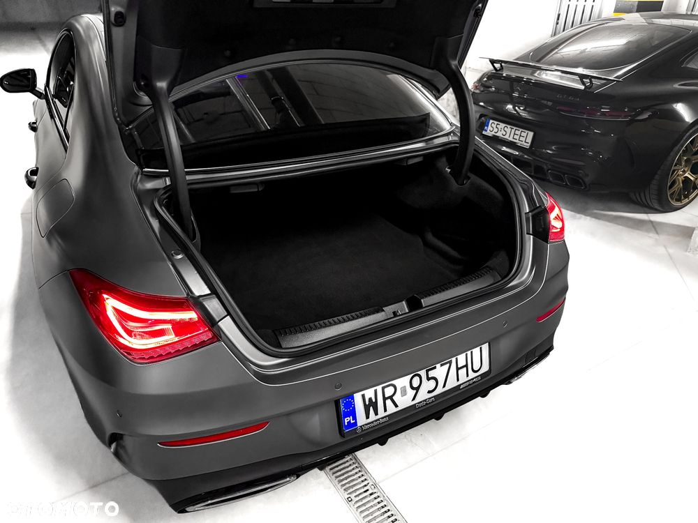 Mercedes-Benz CLA 250 E AMG Line 8G-DCT - 11
