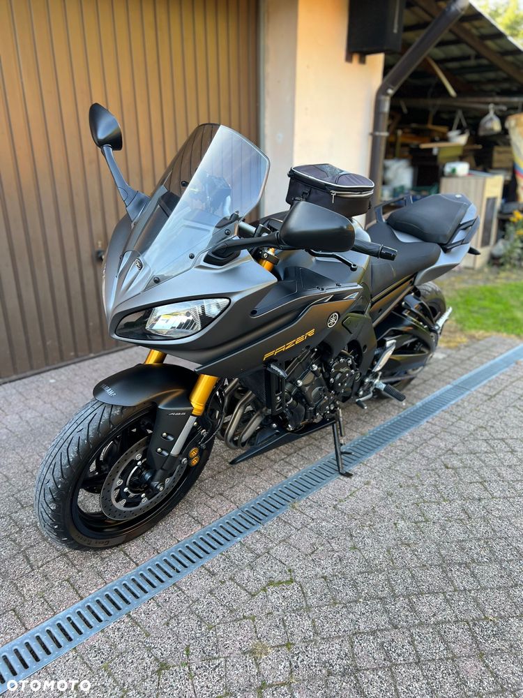 Yamaha FZ8 - 5