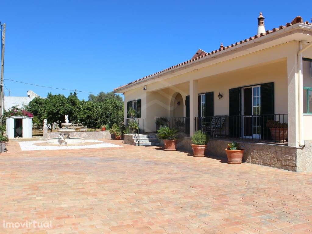 Moradia T4 com piscina na Luz de Tavira, Algarve - Grande imagem: 4/35