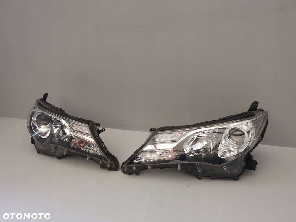 TOYOTA RAV4 IV LAMPY PRZOD PRZEDNIE KOMPLET LEWA PRAWA EUROPA - 2