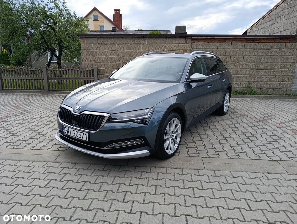 Skoda Superb 2.0 TDI 4x4 DSG Scout - 29