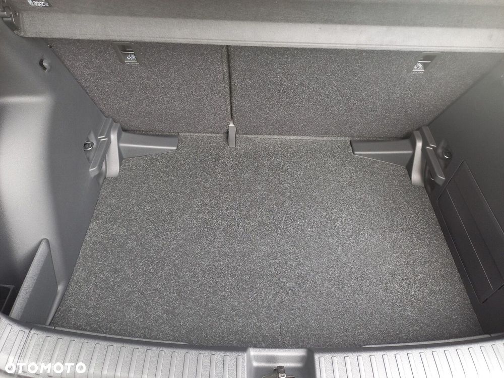 Skoda Fabia 1.0 TSI Monte Carlo DSG - 23