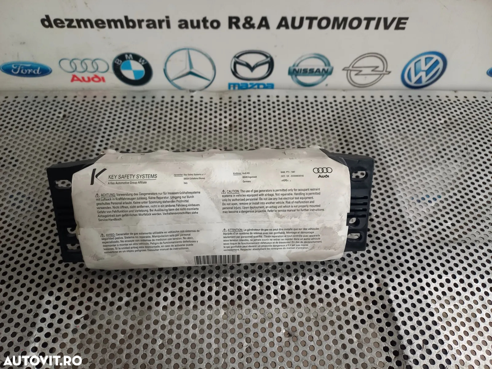 Airbag Pasager Audi Q7 4L An 2006-2007-2008-2009-2010-2011-2012-2013-2014-2015 - Dezmembrari Arad - 2