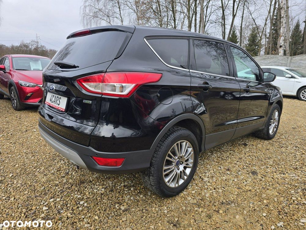 Ford Kuga 1.6 EcoBoost 2x4 Titanium - 5