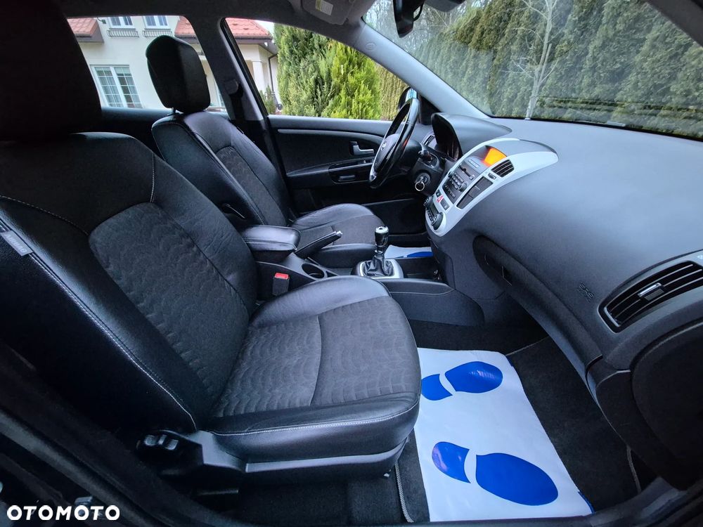 Kia Ceed 2.0 CVVT Spirit - 36