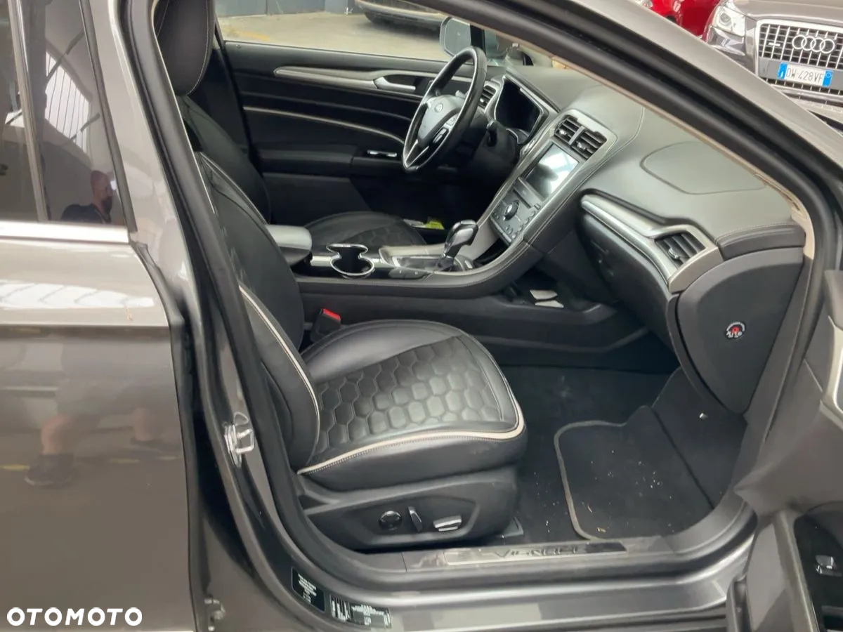 Ford Mondeo Vignale 2.0 Hybrid - 7