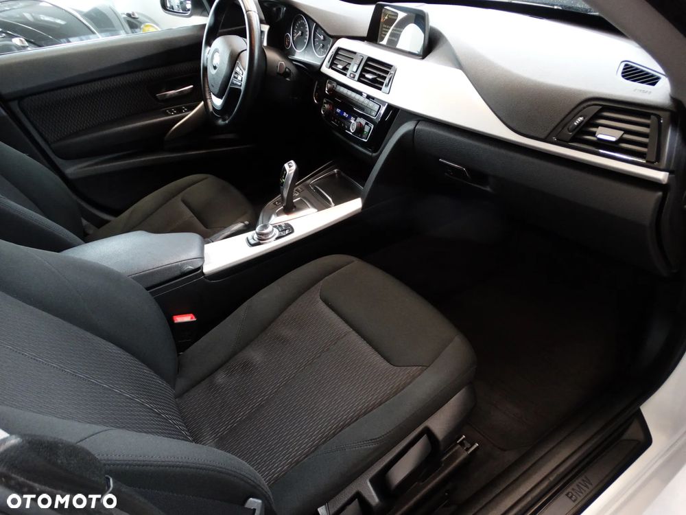 BMW Seria 3 318d Luxury Line - 5