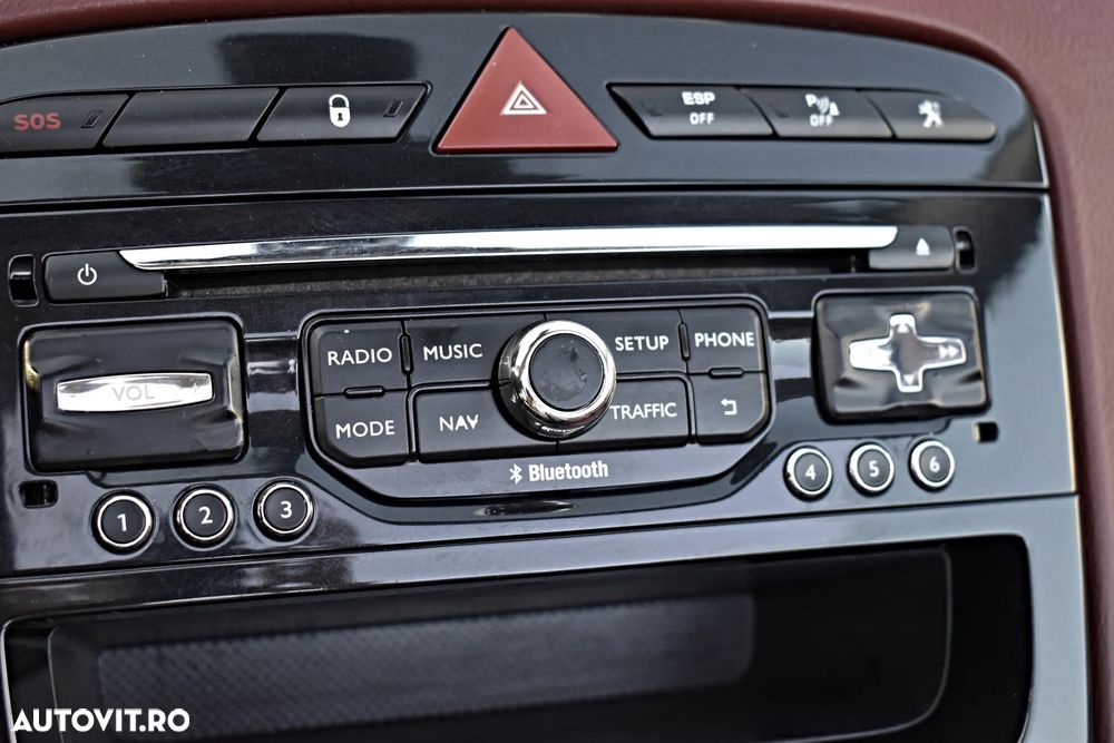 Peugeot 308 1.6 HDI FAP Premium - 23