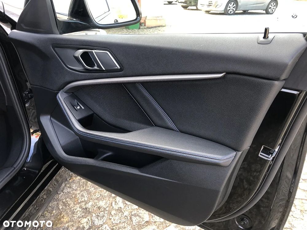 BMW Seria 1 116i M Sport - 34
