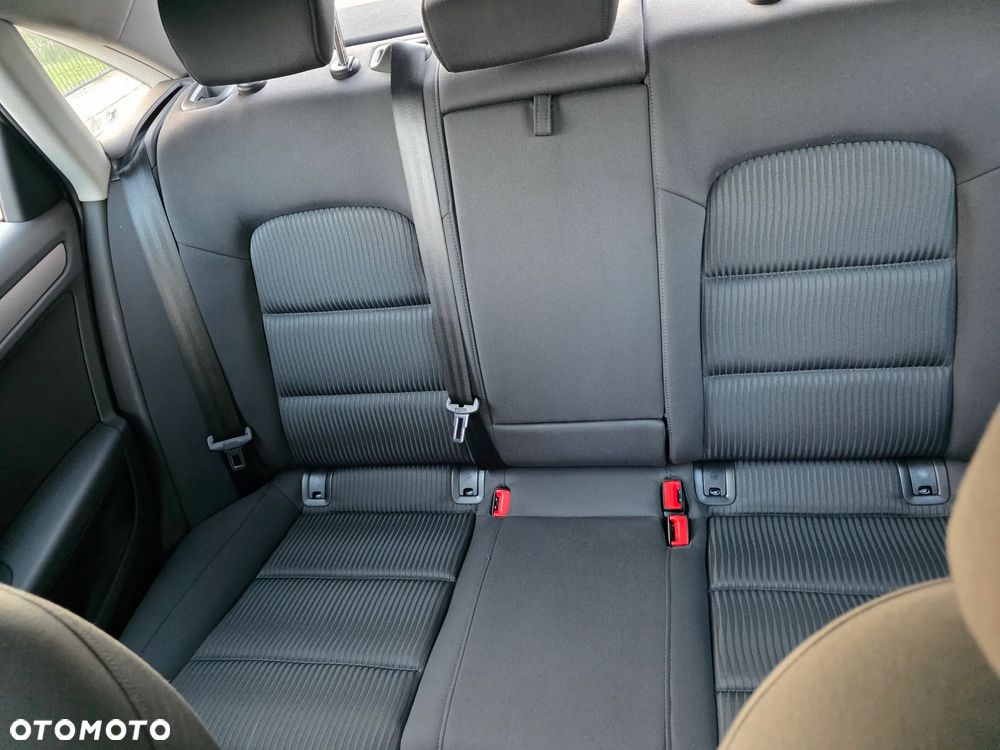 Audi A4 Limousine - 18