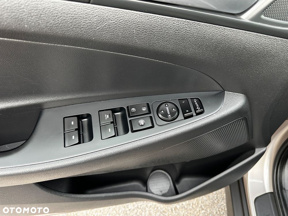 Hyundai Tucson 1.7 CRDI BlueDrive Premium 2WD DCT - 23