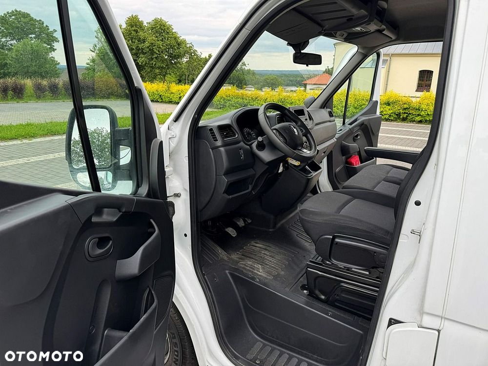 Renault Master - 18