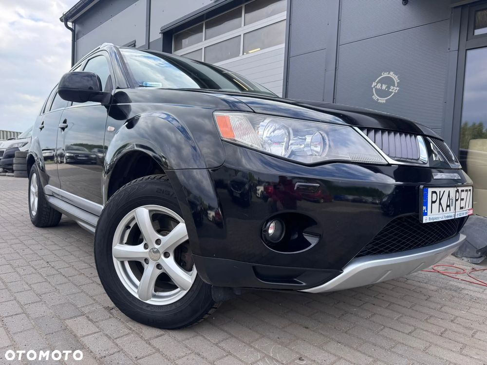Mitsubishi Outlander 2.0 DID Instyle - 1
