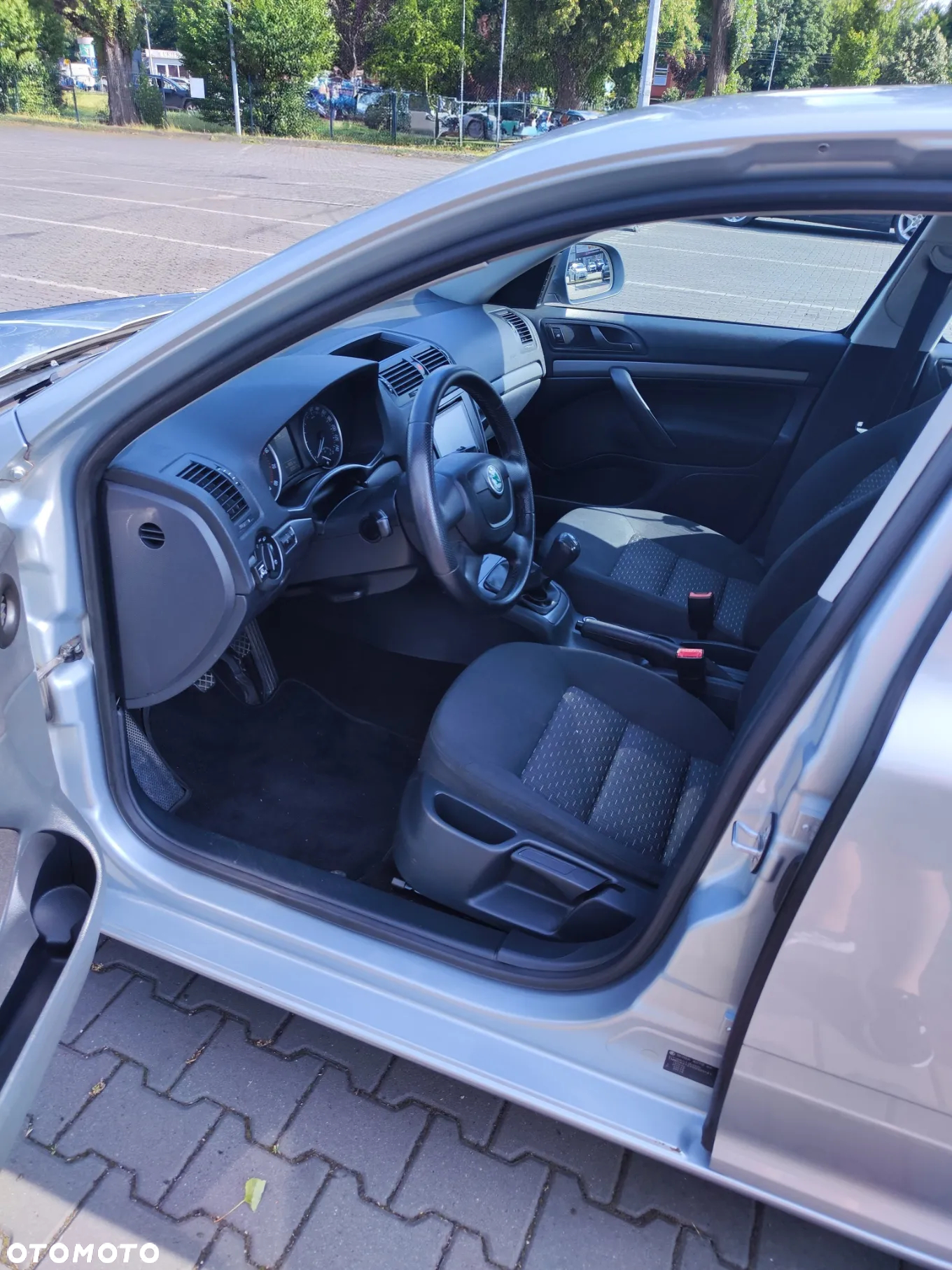 Skoda Octavia 1.6 Tour - 10