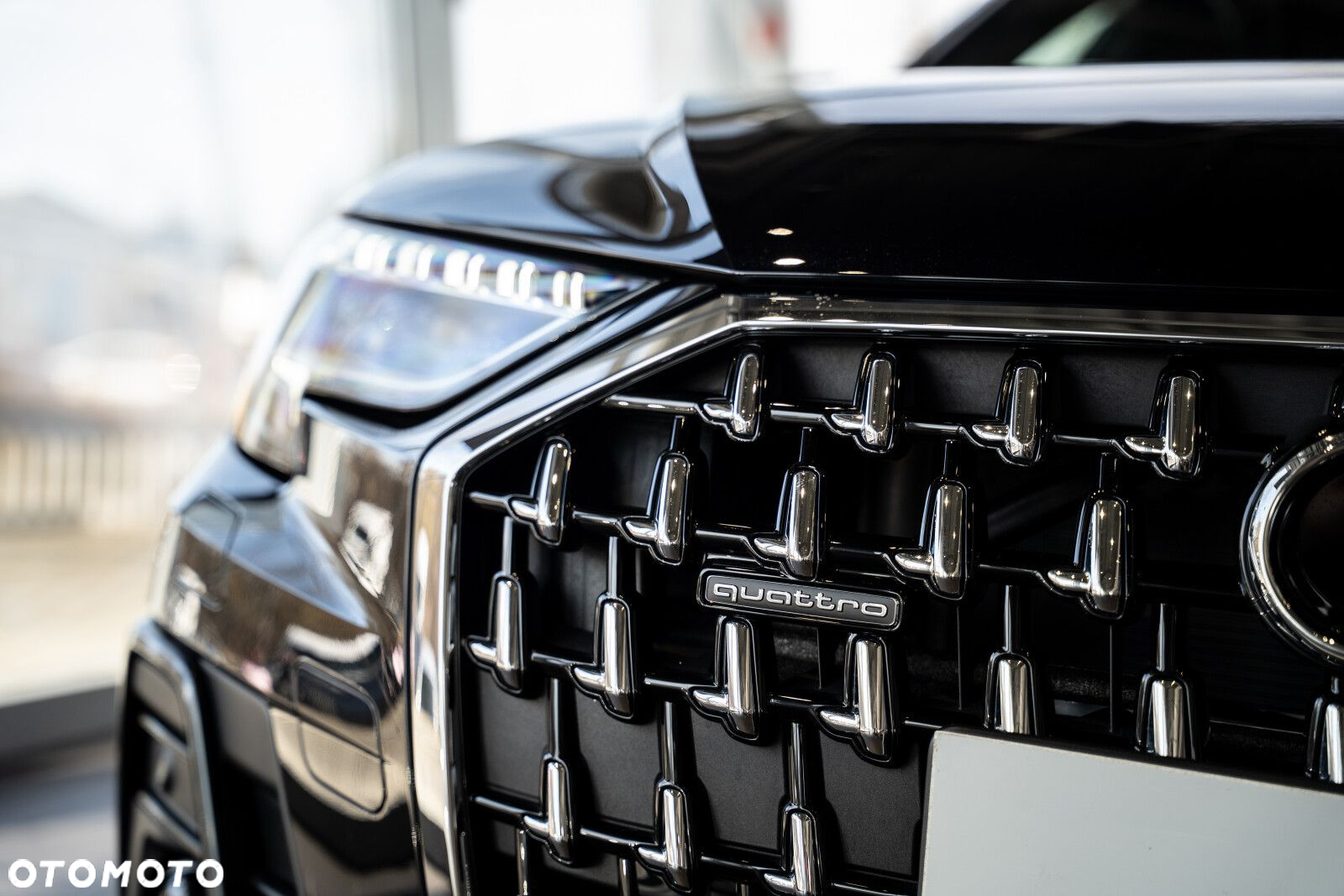 Audi A8 - 12