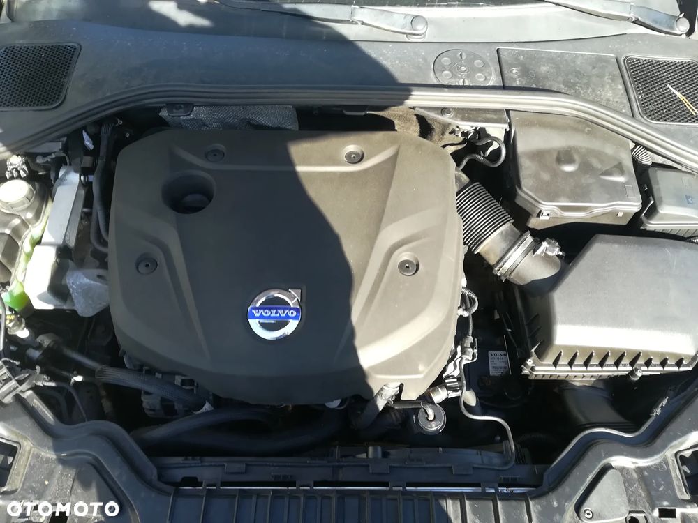 Volvo V60 D4 Geartronic Momentum - 15