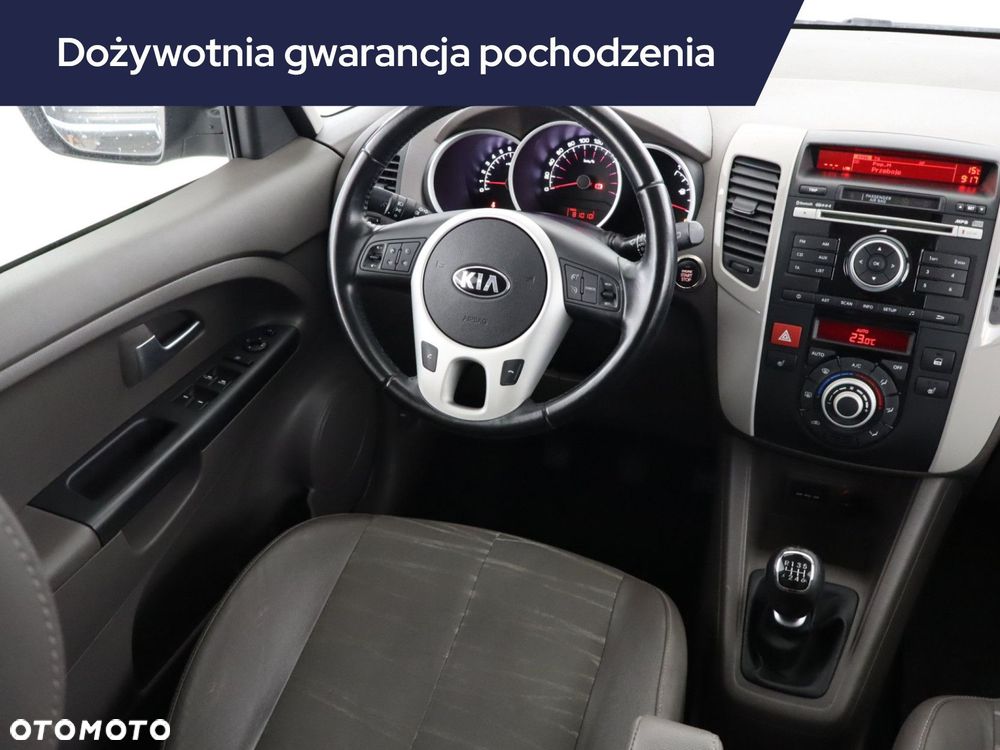 Kia Venga - 9