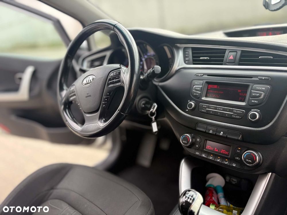 Kia Ceed 1.6 CRDi M - 10