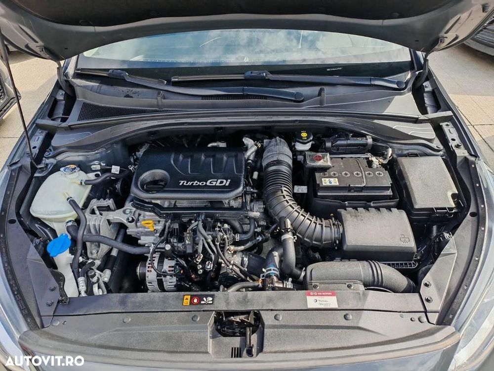 Kia Ceed - 8