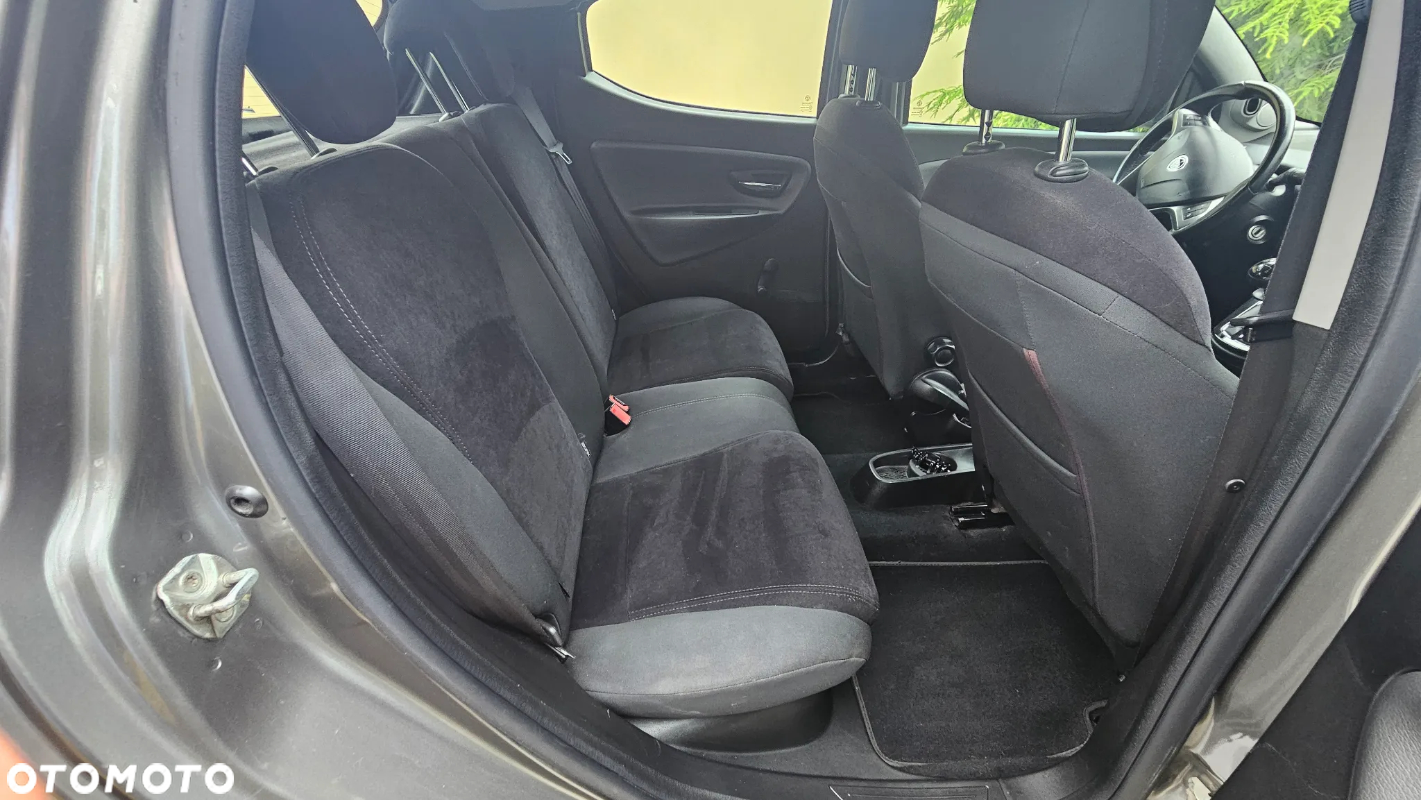 Lancia Ypsilon 1.2 8V Gold S&S - 9