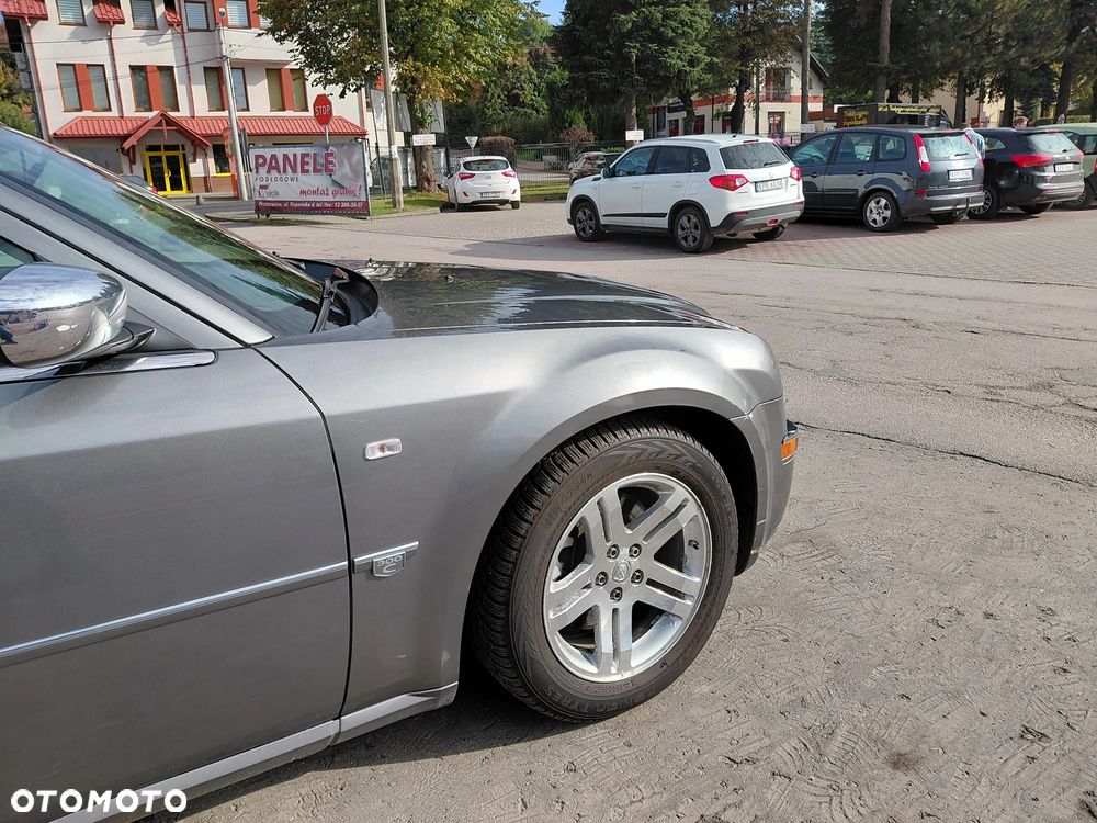 Chrysler 300C 3.0 V6 CRD - 12