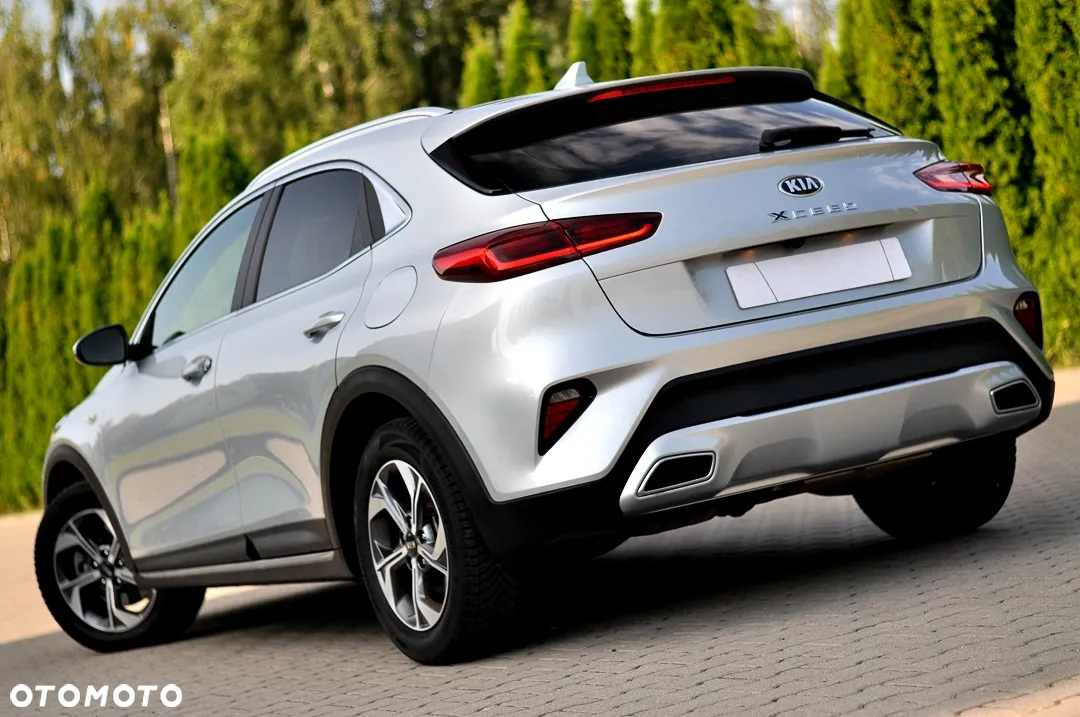 Kia XCeed 1.6 CRDi SCR L Business Line - 12