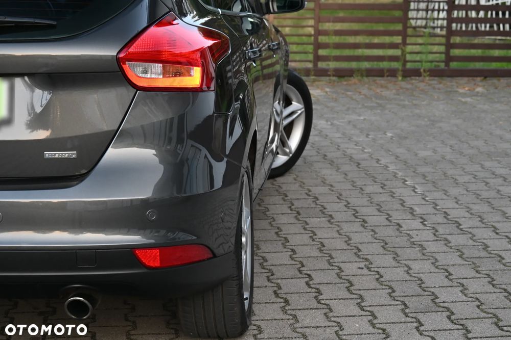 Ford Focus 1.5 EcoBoost Titanium - 17