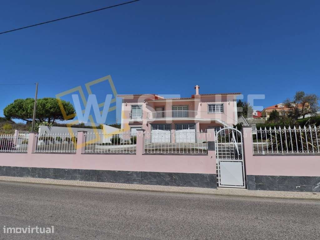 Moradia T5+1 para Arrendamento com Jardim, Garagem Ampla e Vista Pr... - Grande imagem: 2/24