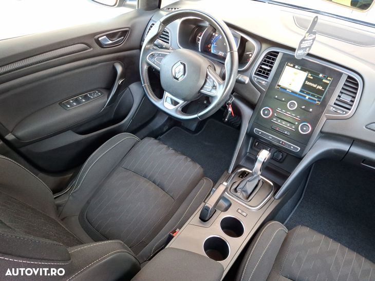 Renault Megane BLUE dCi 115 EDC LIMITED - 19