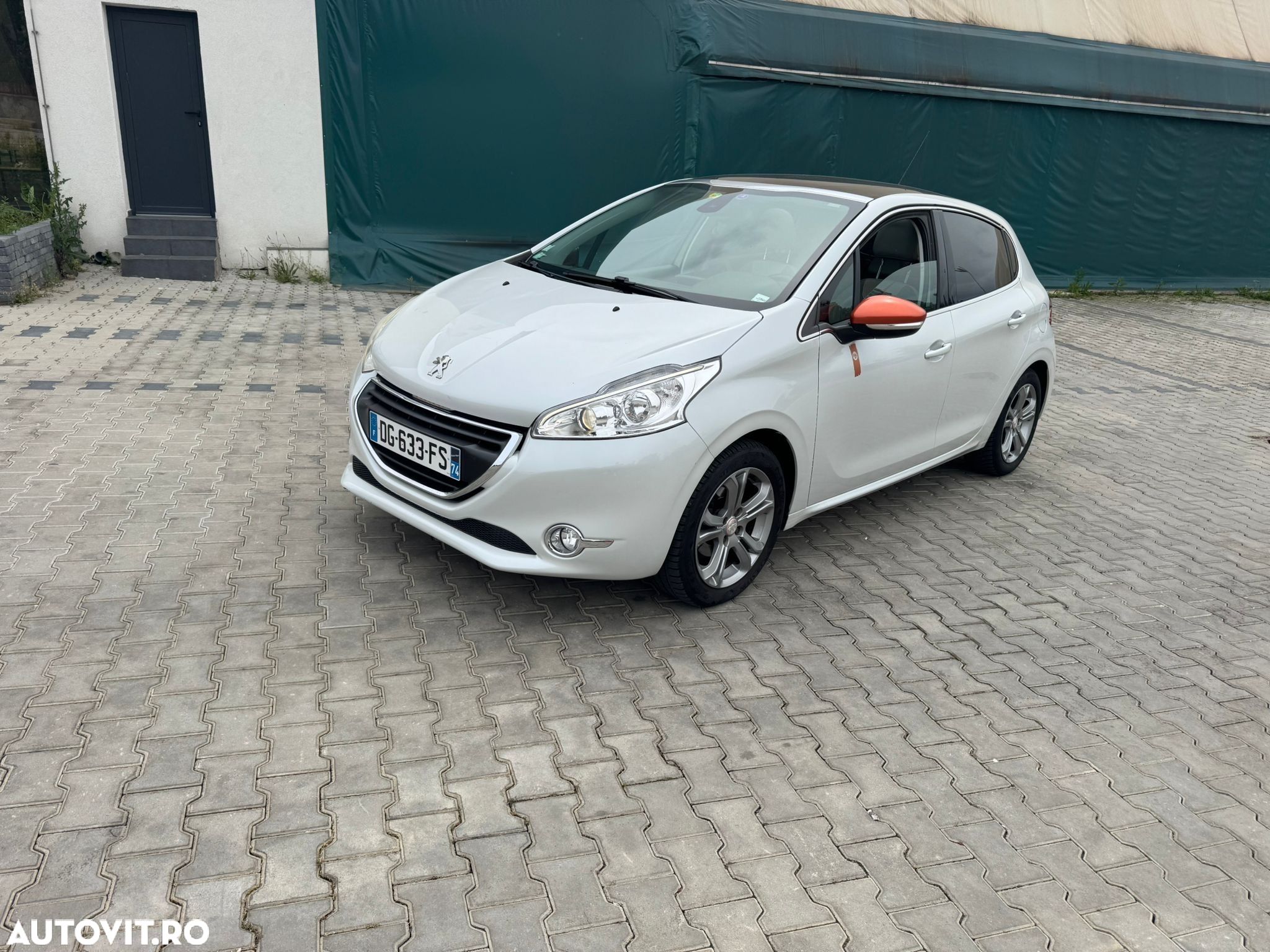 Peugeot 208 1.6 VTi Allure - 1