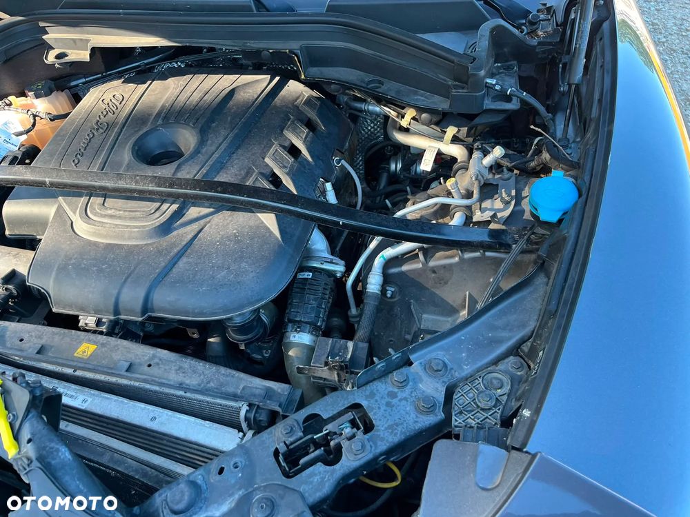 Alfa Romeo Stelvio - 16