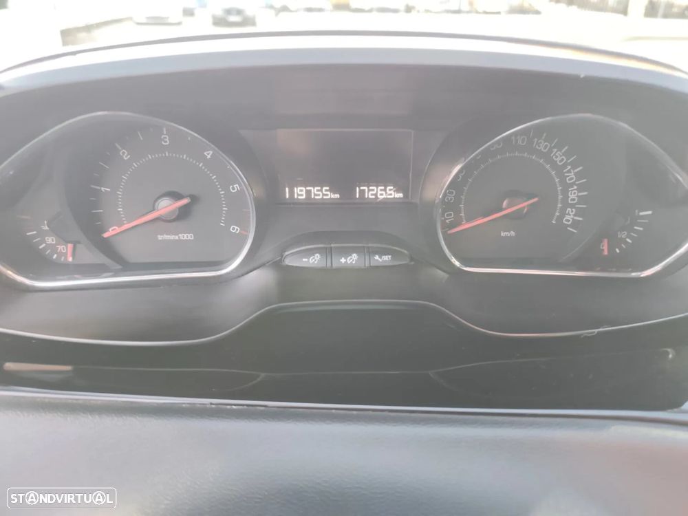 Peugeot 208 1.4 HDi Active - 15