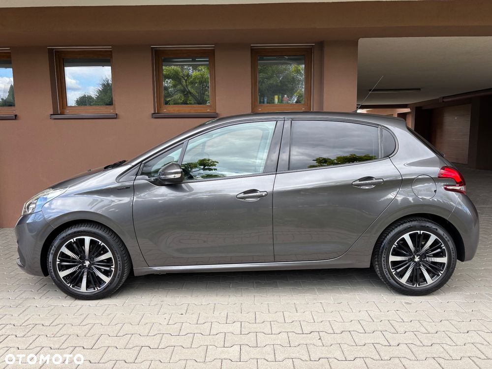 Peugeot 208 1.2 VTi Allure - 33