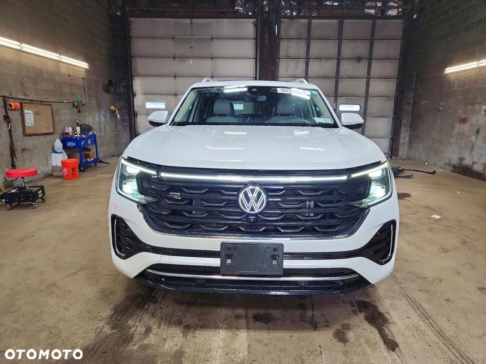 Volkswagen Atlas - 2