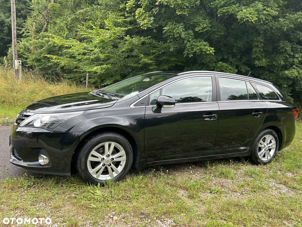 Toyota Avensis 1.8 Premium - 10