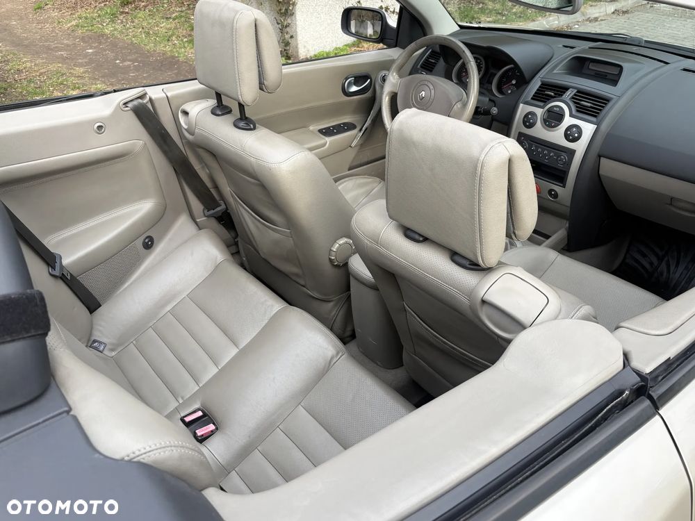 Renault Megane 2.0T 16V Privilege - 5