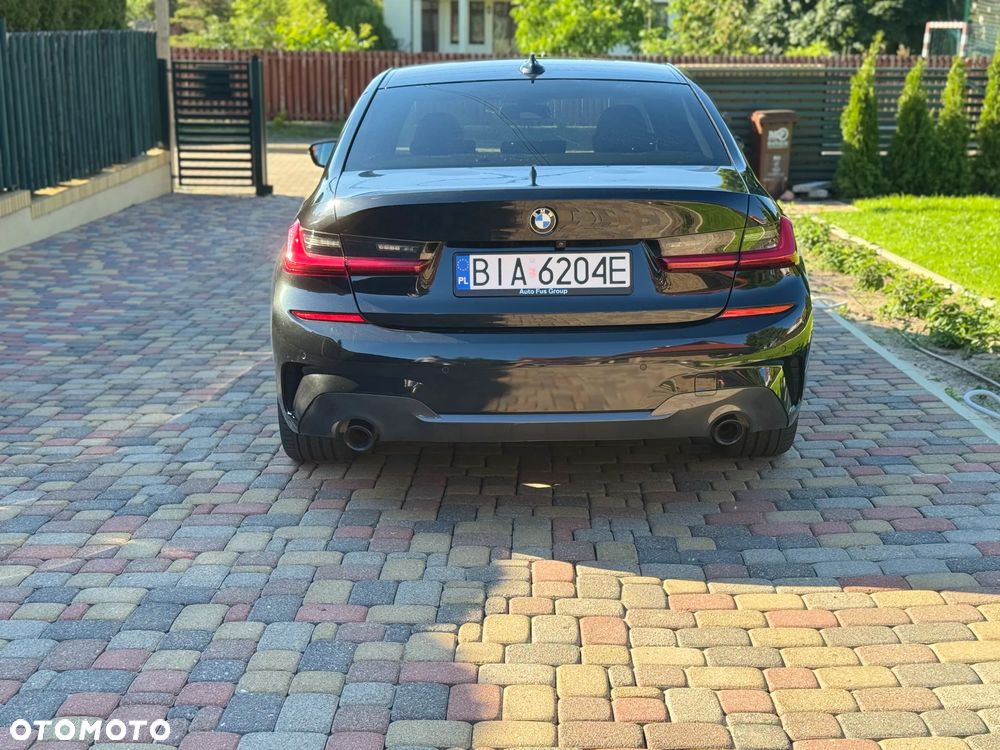 BMW Seria 3 320i xDrive M Sport Shadow sport - 6