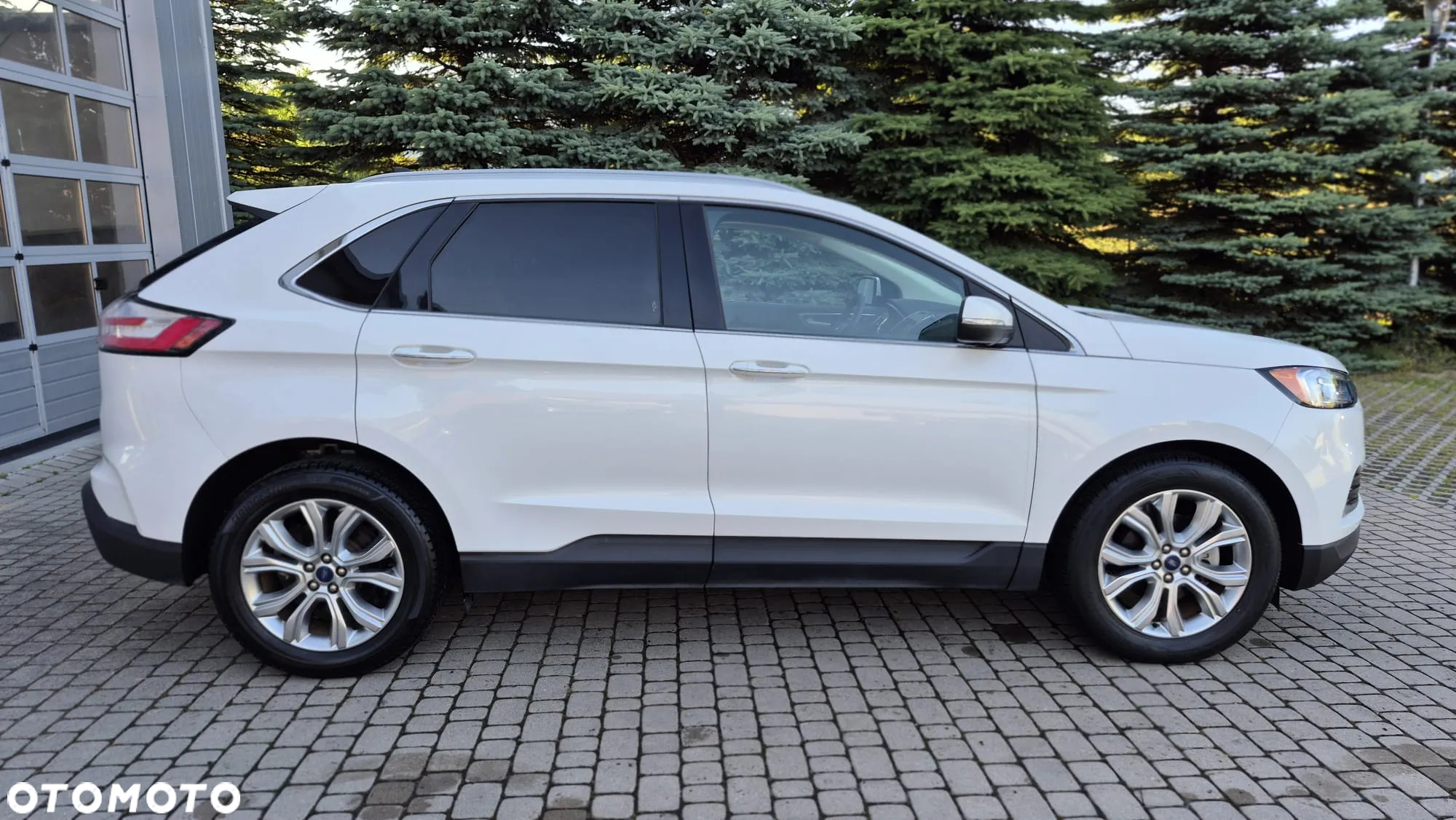Ford Edge - 10