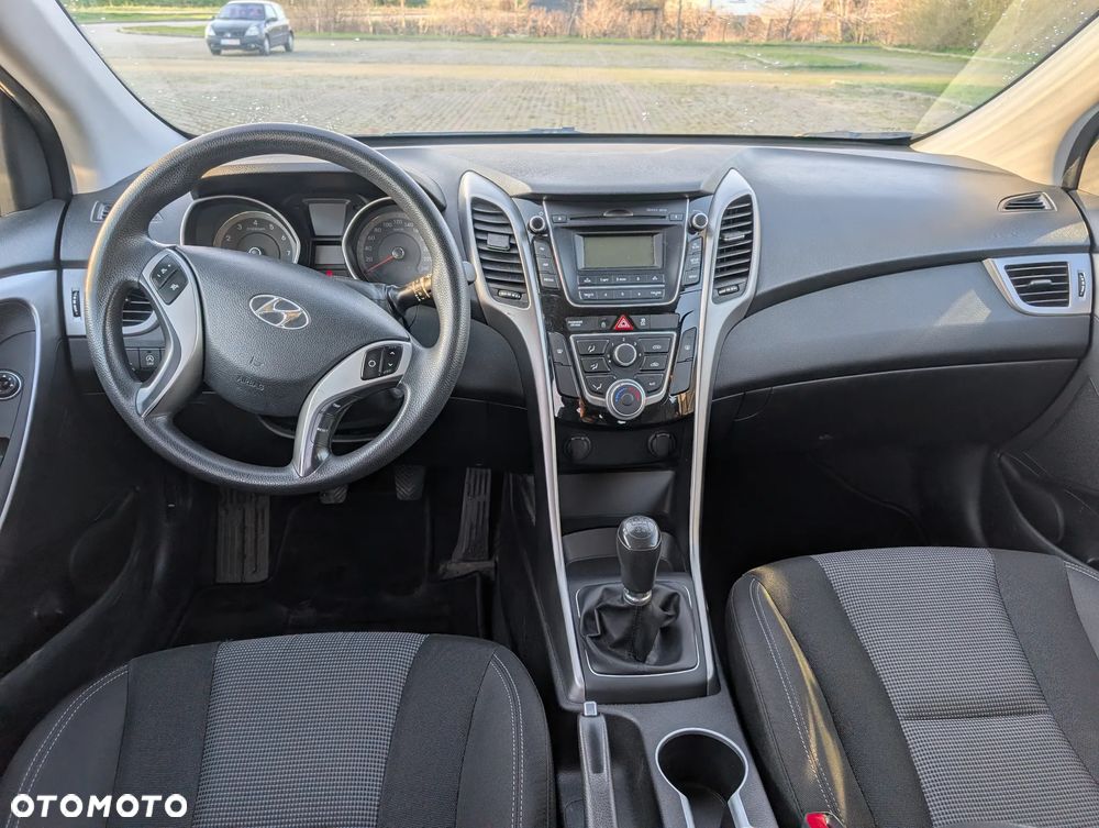 Hyundai i30 1.4 Base - 12