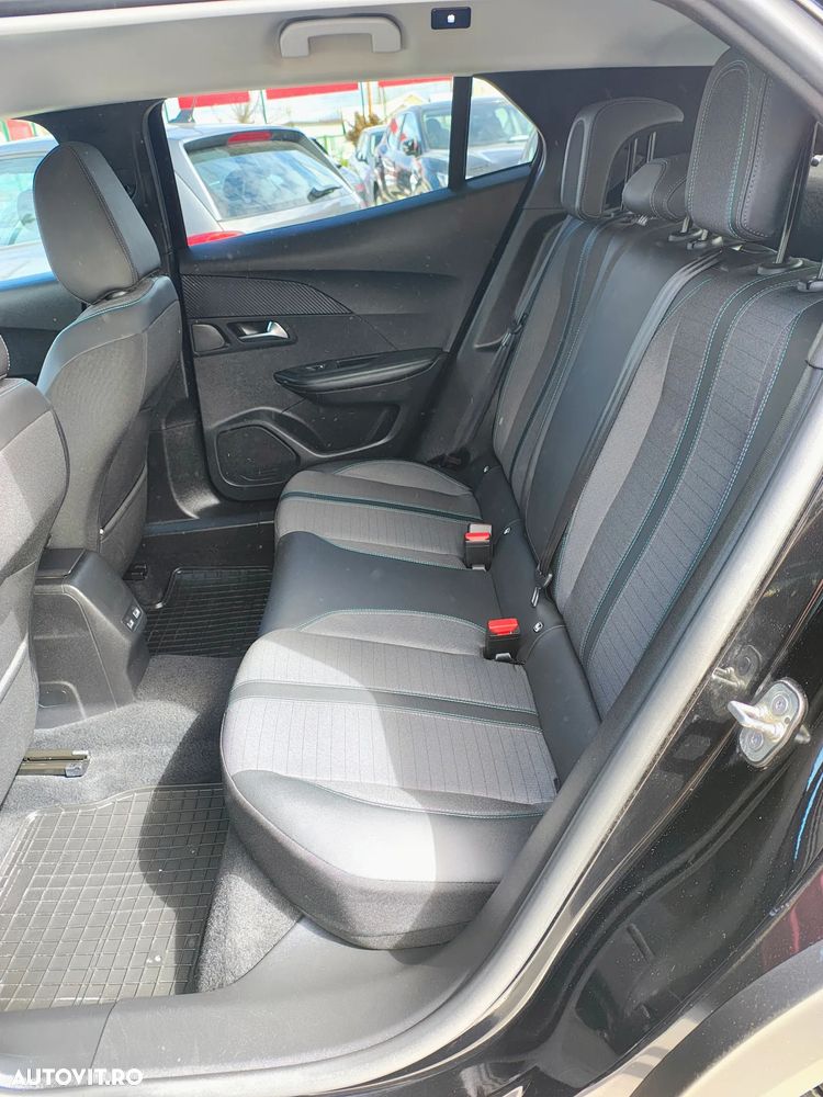 Peugeot 2008 1.5 BlueHDI 130 S&S EAT8 Allure - 6