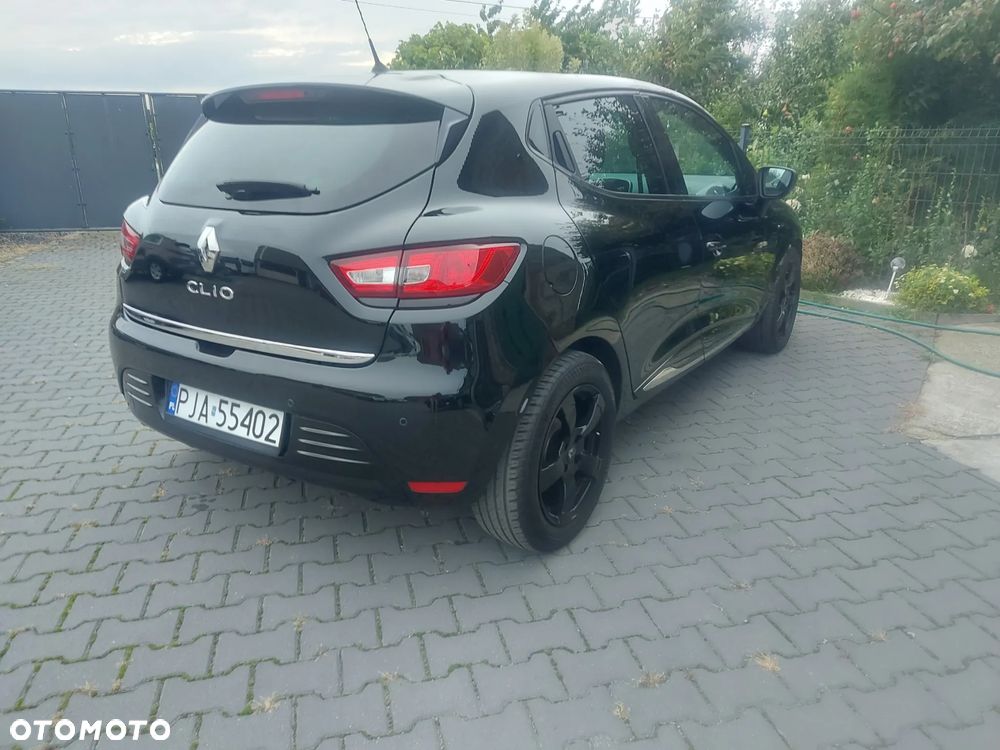 Renault Clio - 26