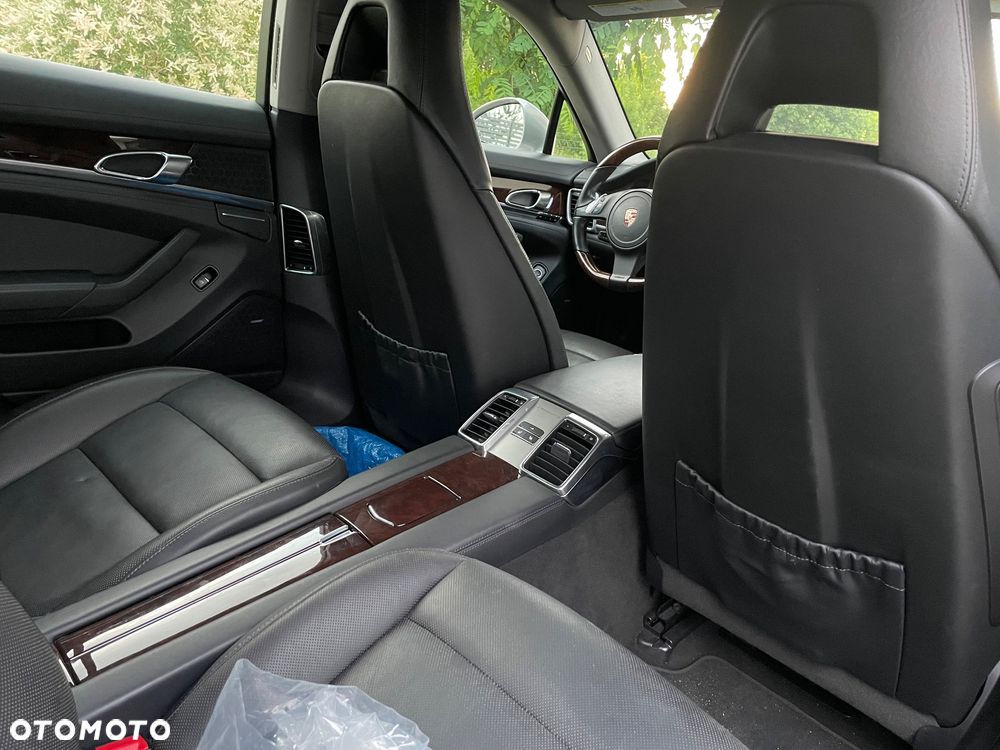 Porsche Panamera - 6